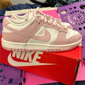 Nike Dunk Low Pink Corduroy Women Size 7 FN7167-100 White/Pink Foam Men 5.5